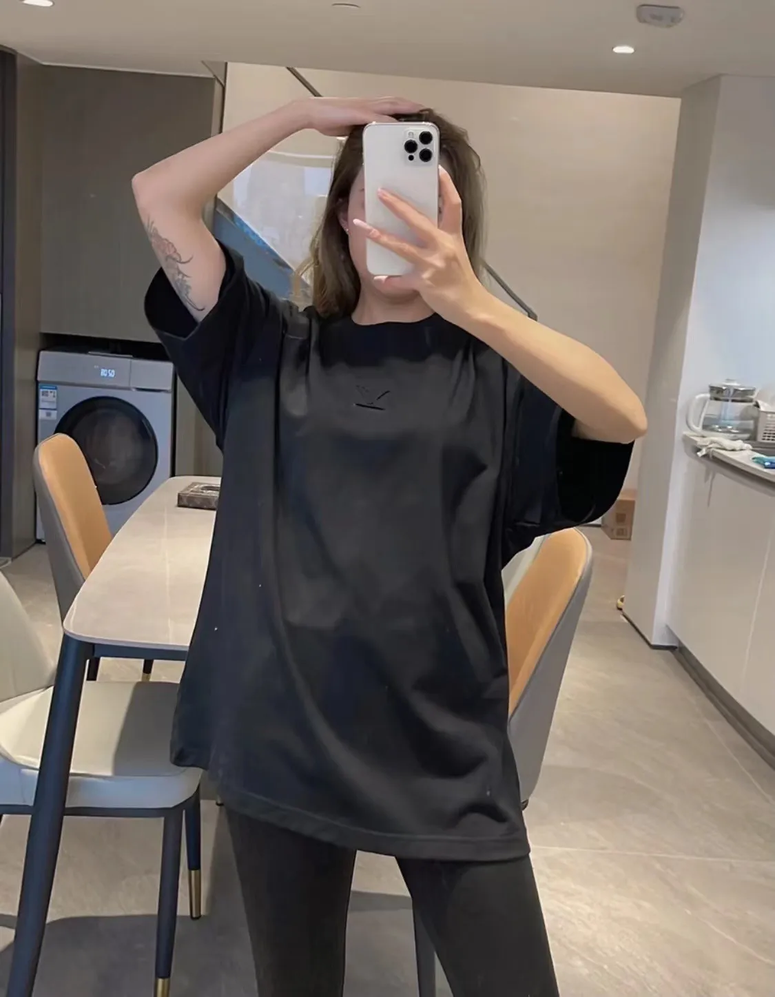 Louis Vuitton/Louis Vuitton three-dimensional embossed logo short sleeves
